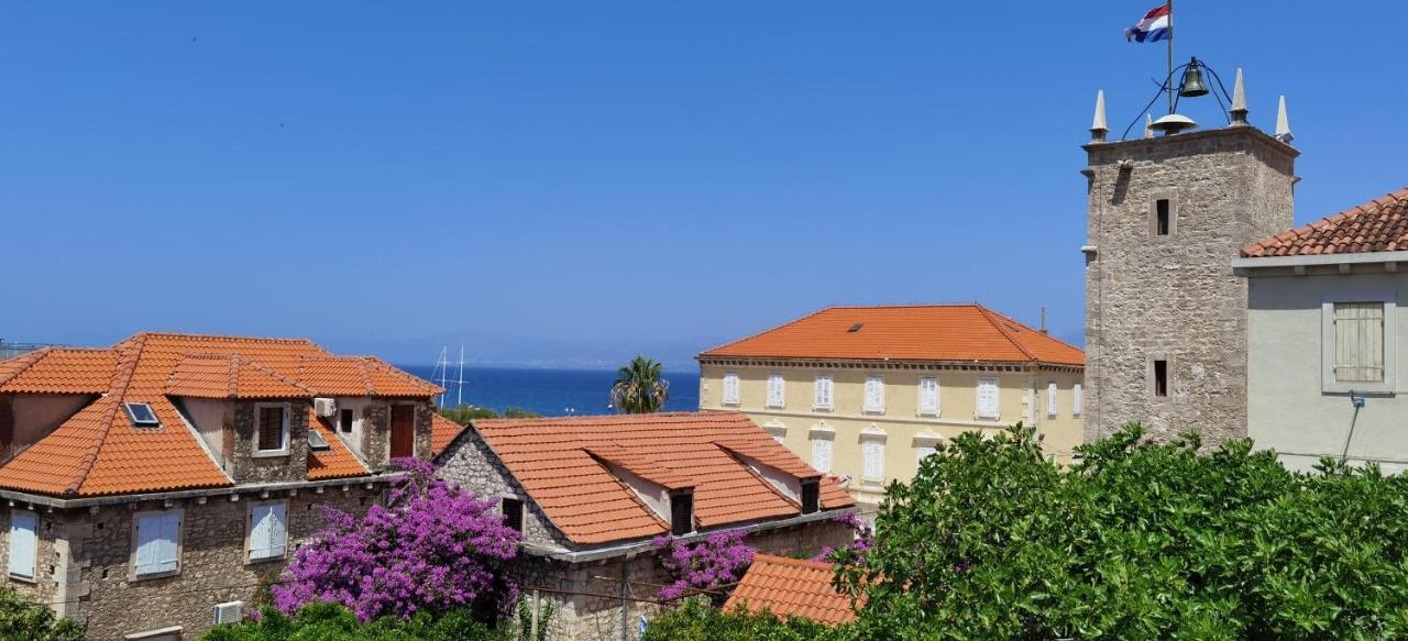 Apartmani Neva Supetar Exteriér fotografie