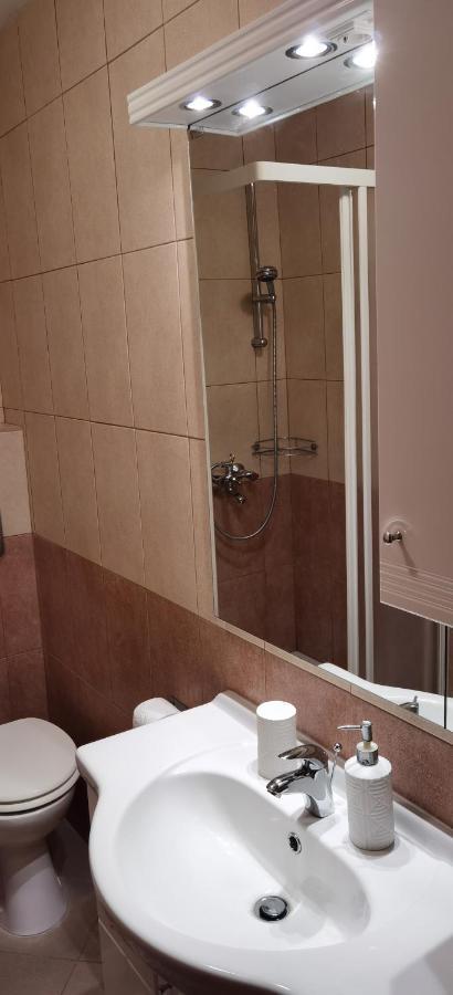 Apartmani Neva Supetar Exteriér fotografie