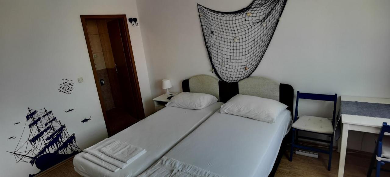 Apartmani Neva Supetar Exteriér fotografie