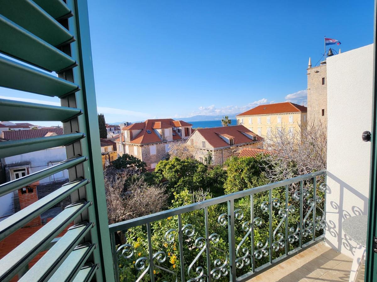 Apartmani Neva Supetar Exteriér fotografie