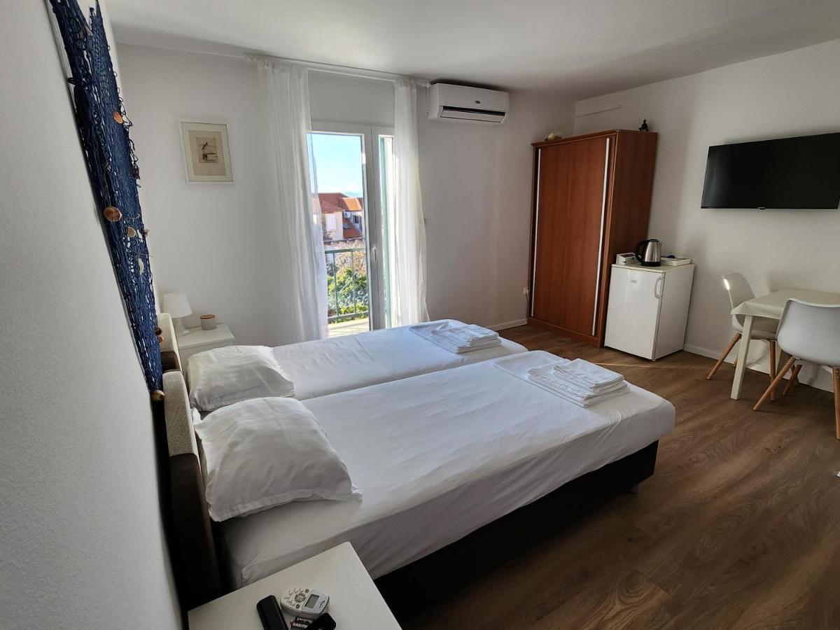 Apartmani Neva Supetar Exteriér fotografie