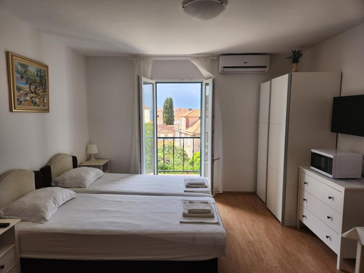 Apartmani Neva Supetar Exteriér fotografie