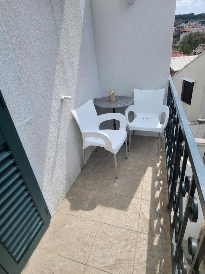 Apartmani Neva Supetar Exteriér fotografie