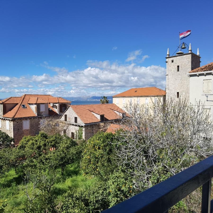 Apartmani Neva Supetar Exteriér fotografie