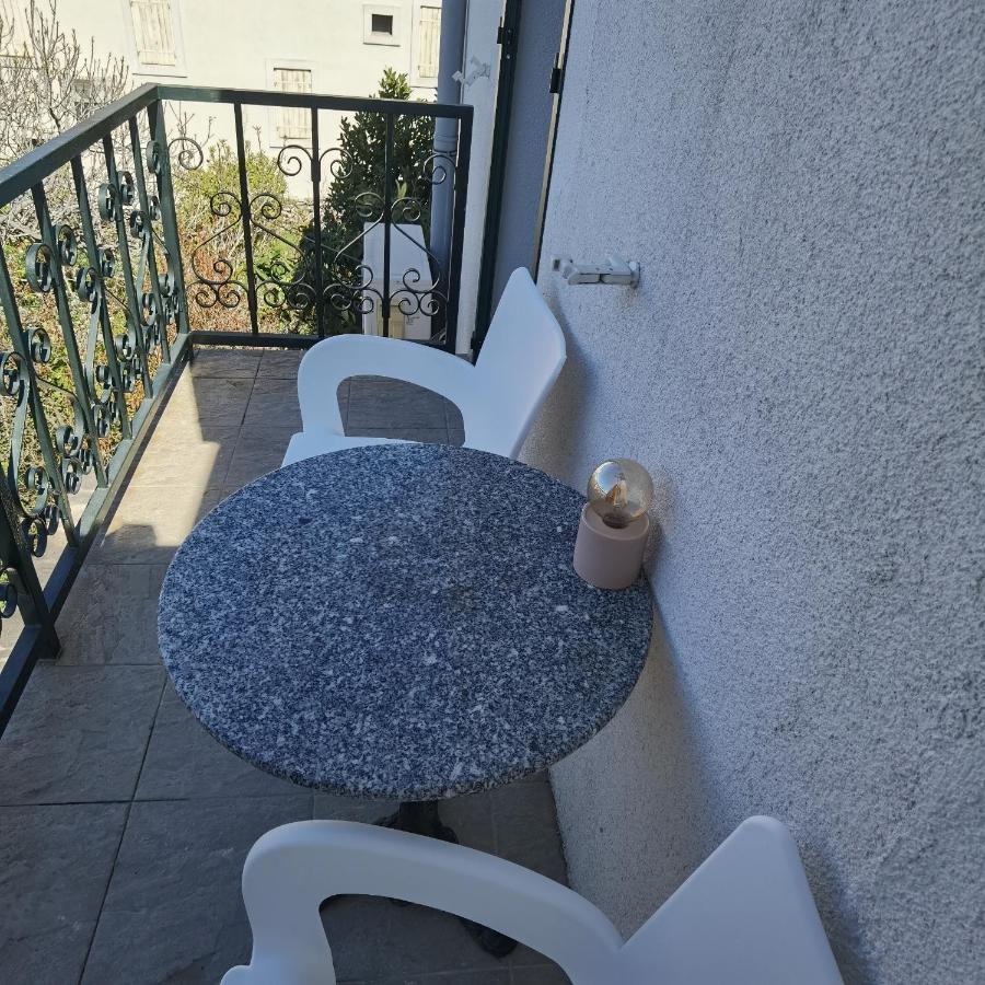 Apartmani Neva Supetar Exteriér fotografie