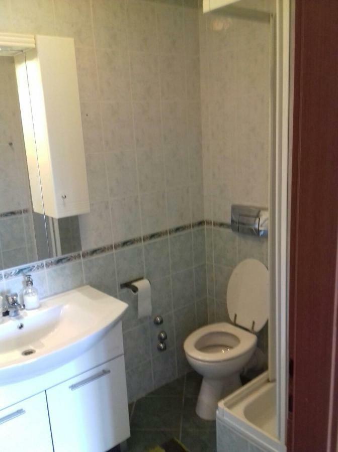 Apartmani Neva Supetar Exteriér fotografie